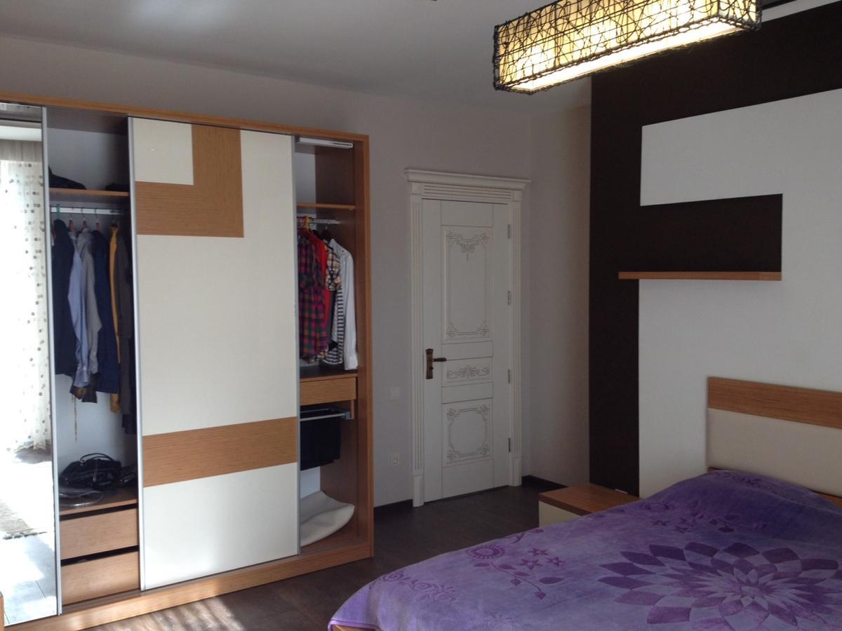 Apartmán Flat Near The Mcdonald'S Batumi Exteriér fotografie