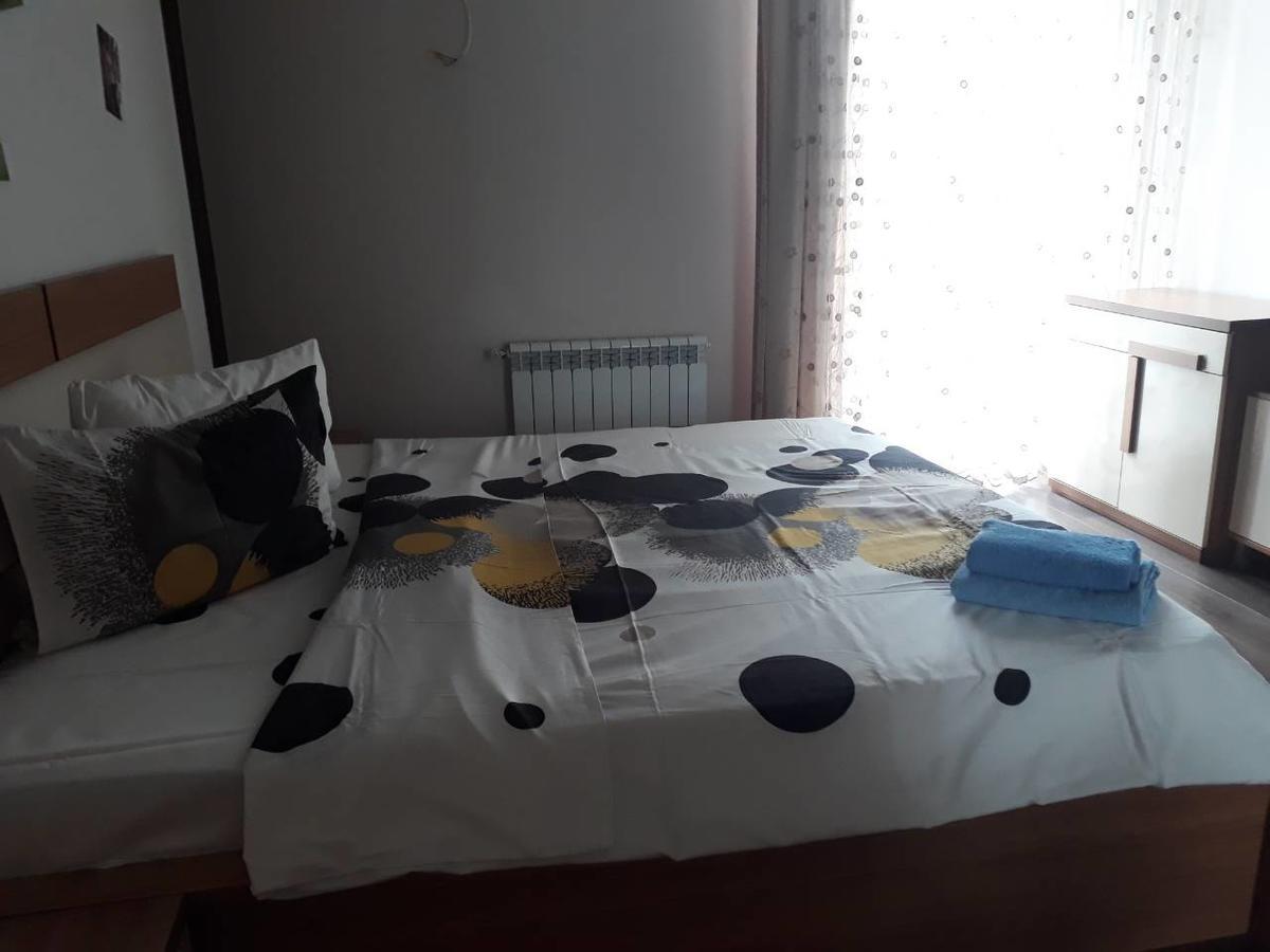 Apartmán Flat Near The Mcdonald'S Batumi Exteriér fotografie
